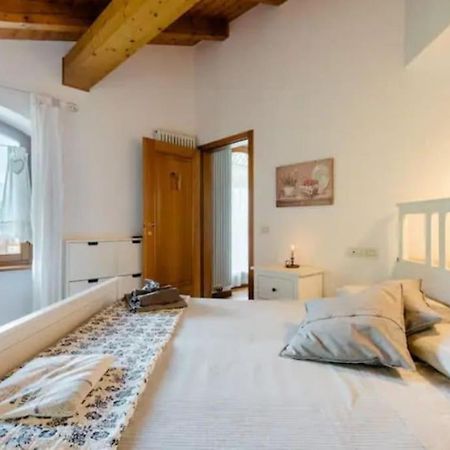 Bed and Breakfast Ca Ulivi Ала Экстерьер фото