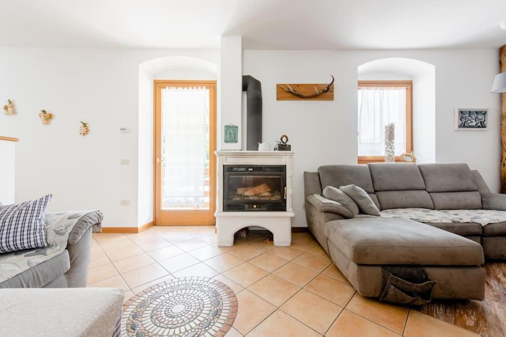 Bed and Breakfast Ca Ulivi Ала Экстерьер фото